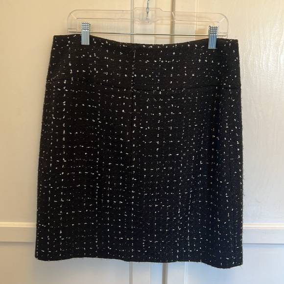 Tahari Professional Lined Skirt - Picture 2 of 5